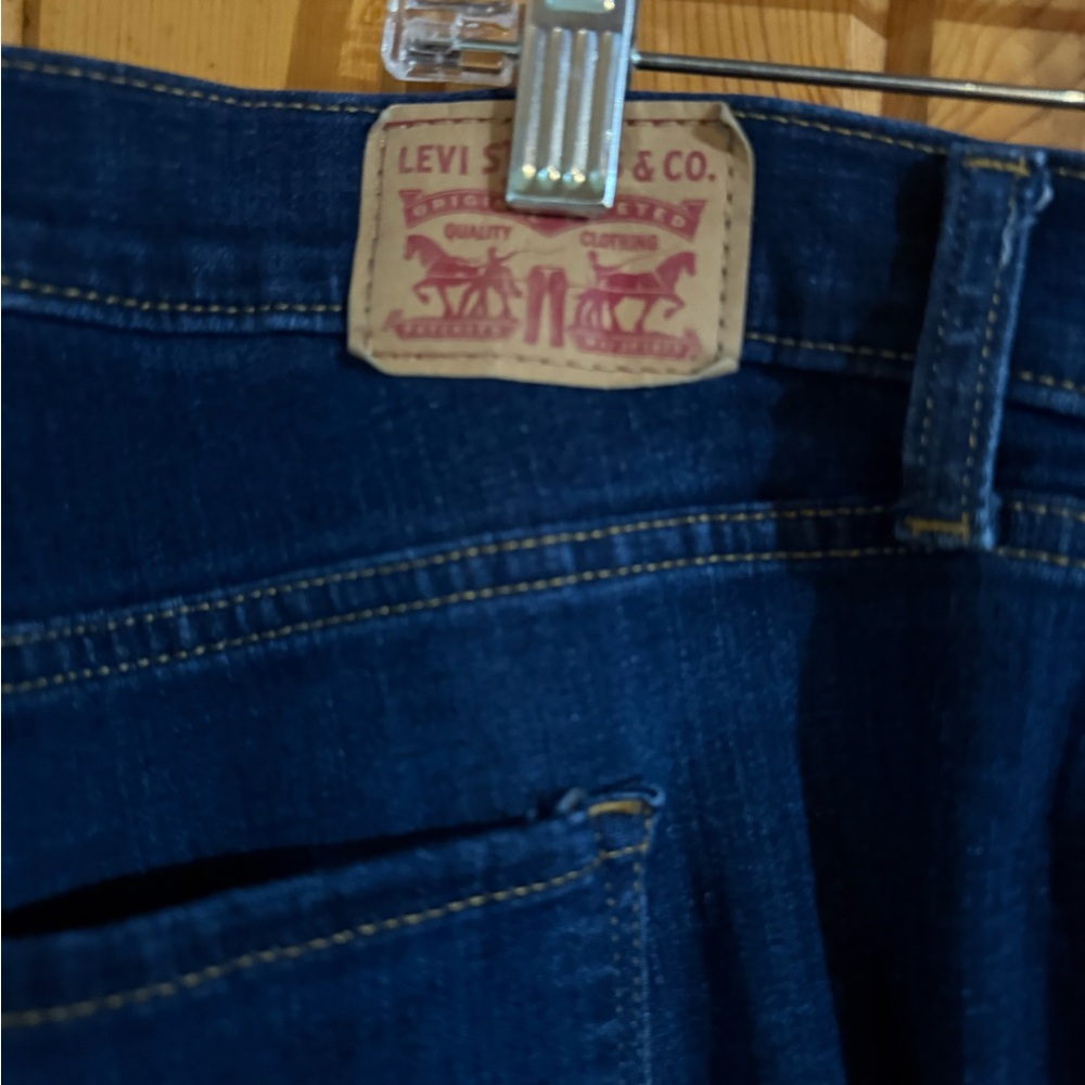 Levi’s Women’s Classic Bootcut Darkwash Jeans 20W - Picture 5 of 7